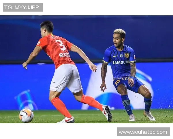 广东恒大与苏宁激战正酣谁能在中超赛场上笑到最后